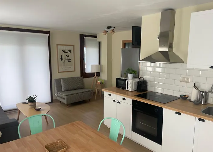 Casita Independiente Y Tres Apartamentos Con Piscina Ladeira Playa
