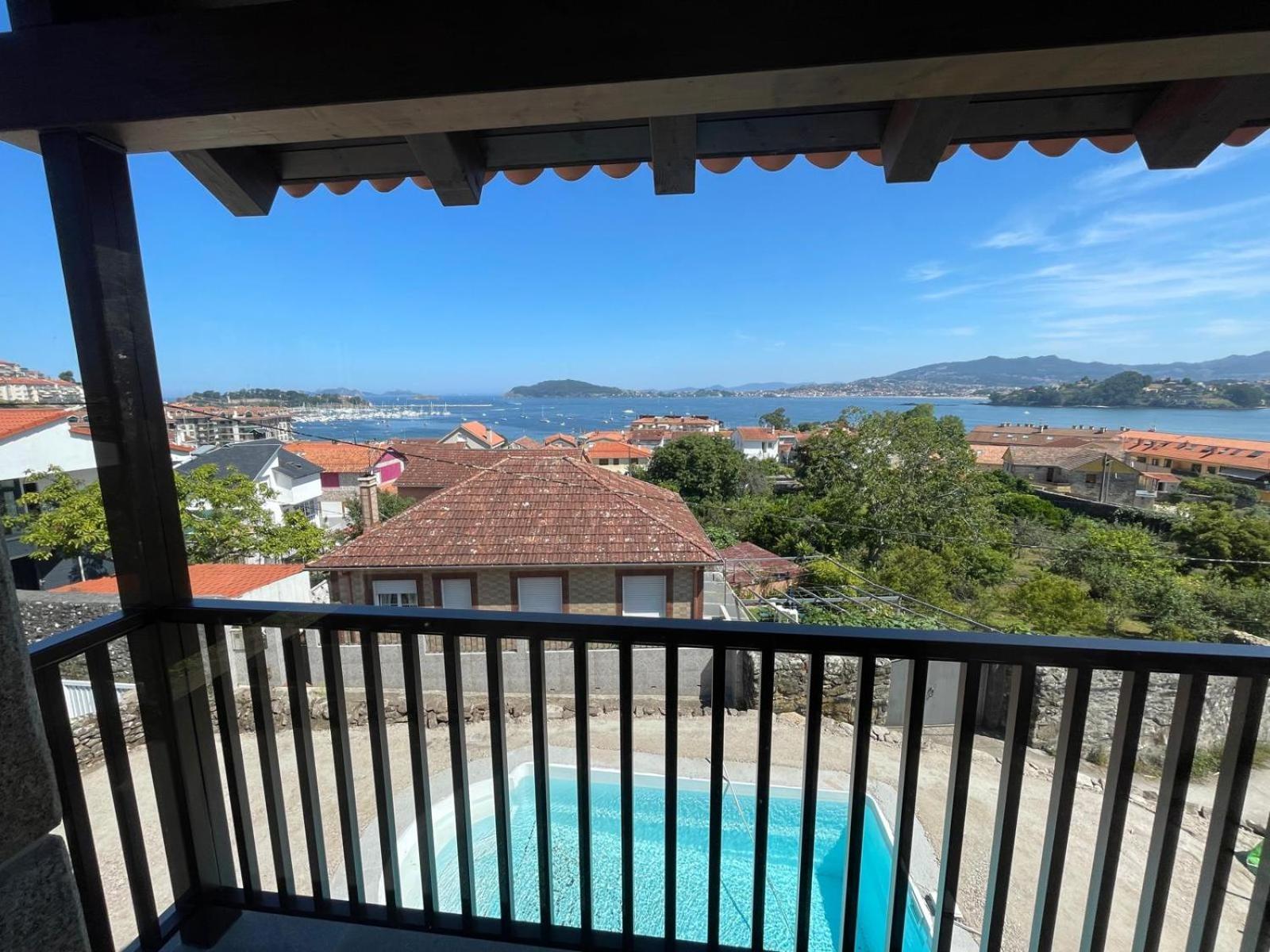 Casita Independiente Y Tres Con Piscina Ladeira Playa Hébergement de vacances Baiona
