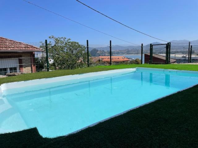Hébergement de vacances Casita Independiente Y Tres Con Piscina Ladeira Playa Baiona